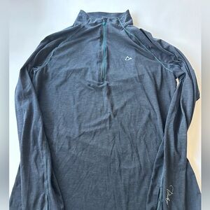Merino blend by Paradox dri release with fresh guard women’s medium base layer